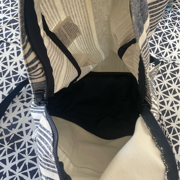 Roxy Backpack - Picture 6 of 6